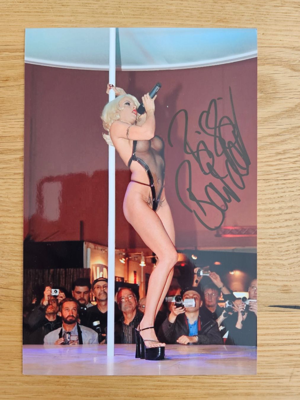 Autografi: Handsigniertes Biggi Bardot Photo – Usato da Azmoos venduto da agt_gjj8