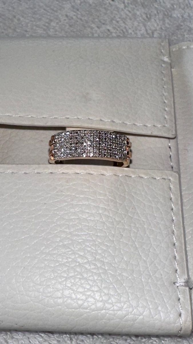 Ringe: 585 Goldring Roségold mit echten Diamanten – Gebraucht aus Studen BE von yvhe