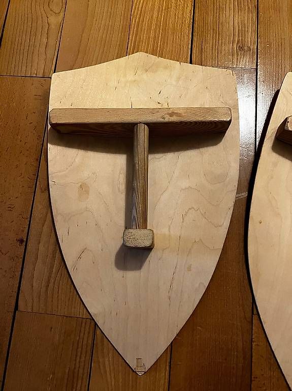 Tutte le decorazioni: Ritter Schilder 2x aus Holz – Usato da Zuerich venduto da Am81 1