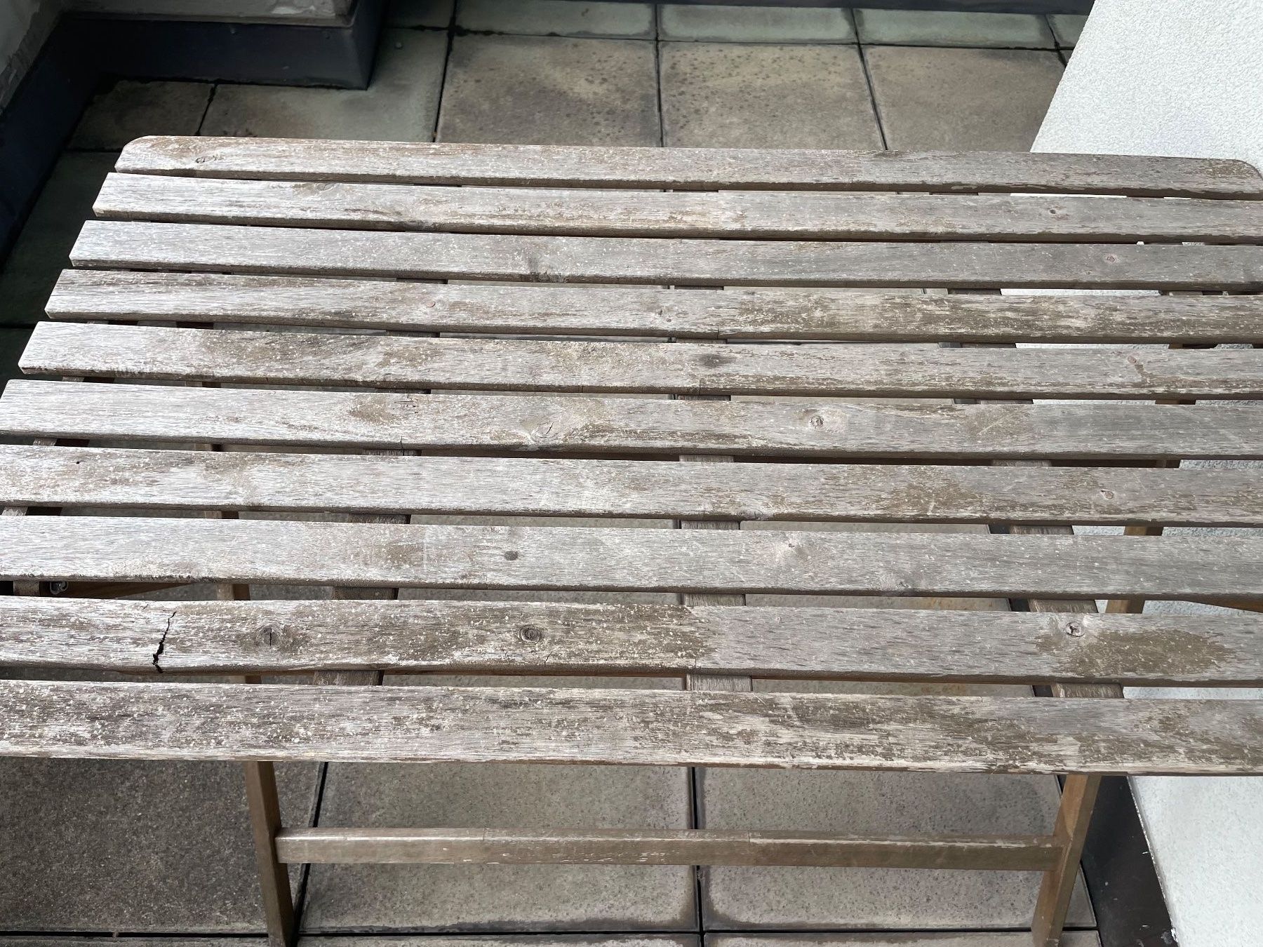 Tische: Holz Balkon Tisch – Gebraucht aus Basel von schnudibu 1