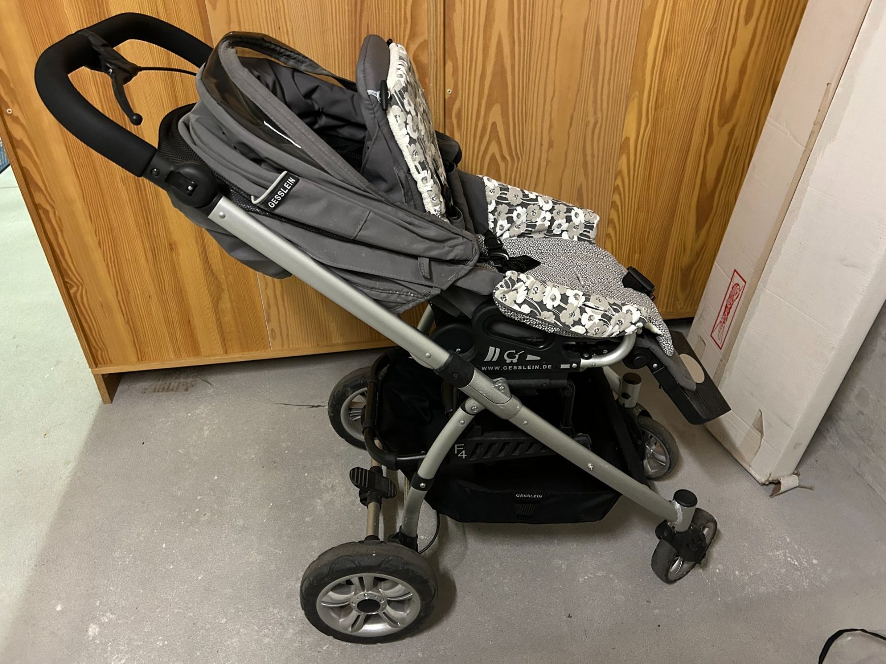 Gesslein Kinderwagen: Kinderwagen Gesslein (285 036 036) – Gebraucht aus Basel von arm_gf7p 1