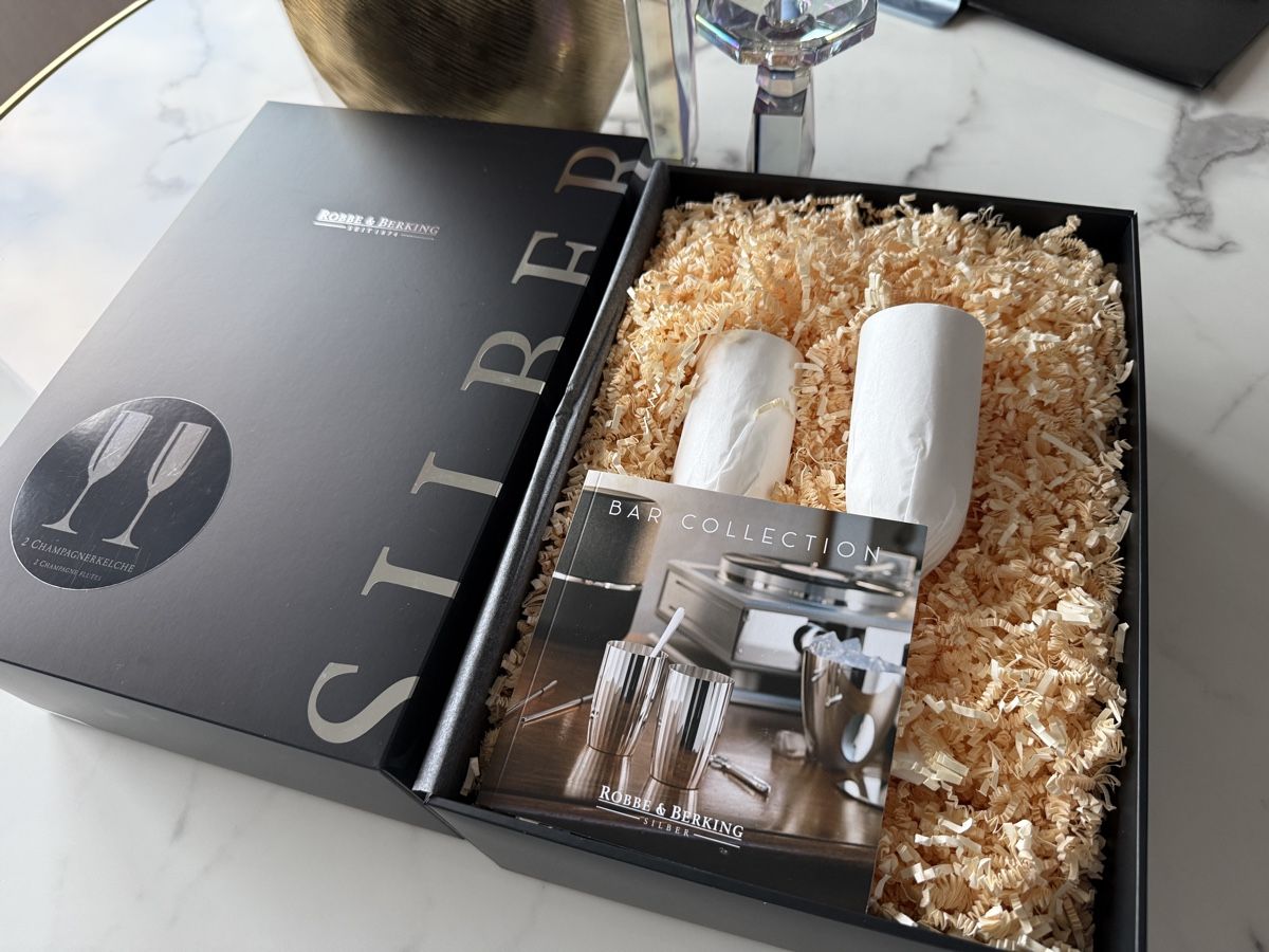 Robbe & Berking Gläser: Martelé Champagner-Geschenkset (90g versilbert) – Neu und originalverpackt aus Rotkreuz von luxury-onlineshop 1