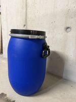 5 Stück Blaues Fass mit Deckel und Spannring gebraucht