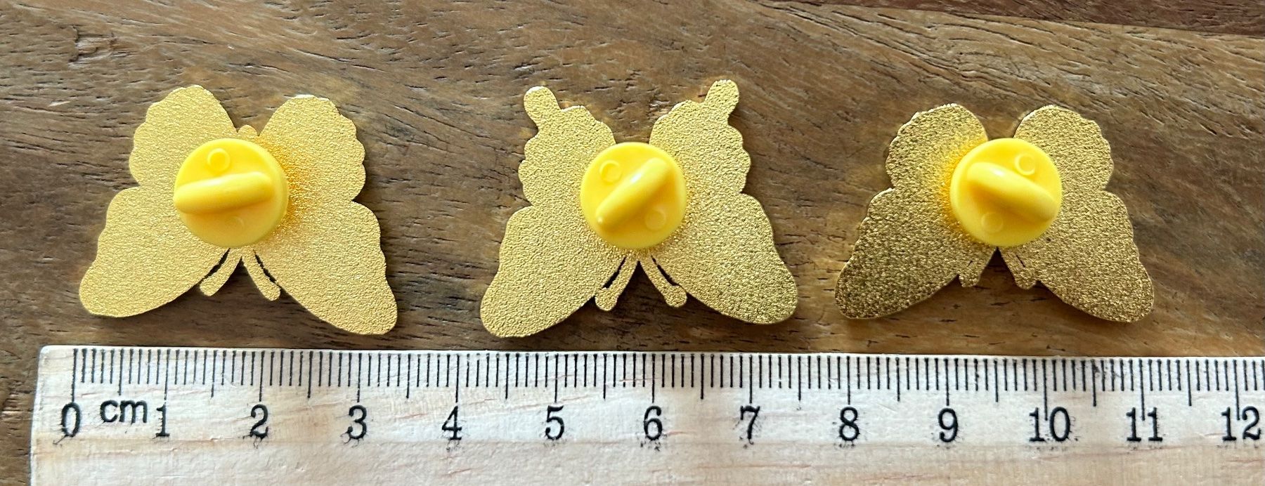 Plaketten & Abzeichen: Set 3x Pin Schmetterling – Neu und originalverpackt aus Geneve von vane267 1