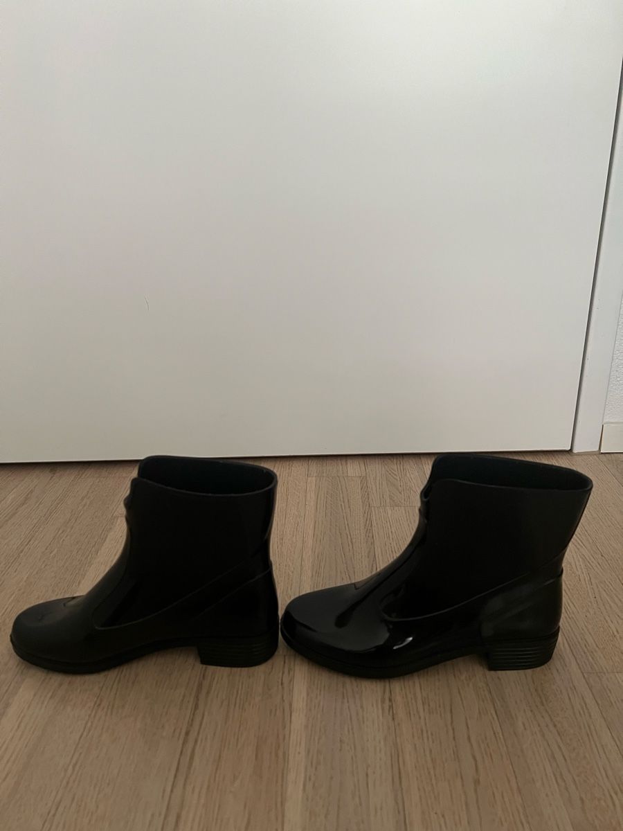 Scarpe da donna: Gummistiefel schwarz  – Usato da Dietikon venduto da Mischi2167 2