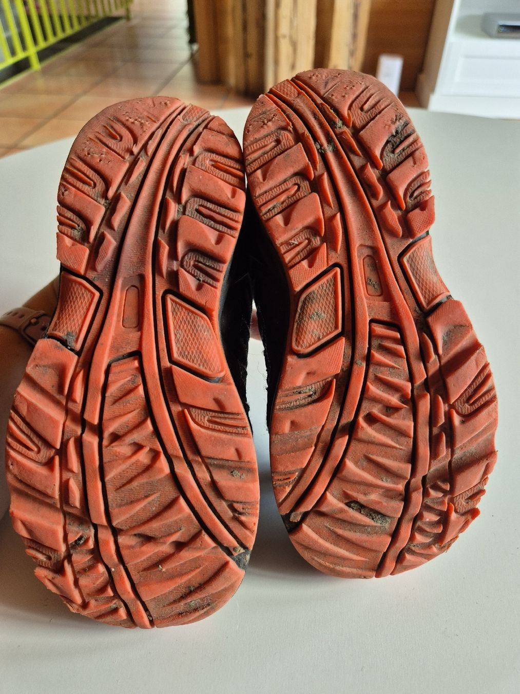 Scarpe per ragazzi: Trekkingschuhe Kinder 27 – Usato da Wynigen venduto da La_Talpa 4