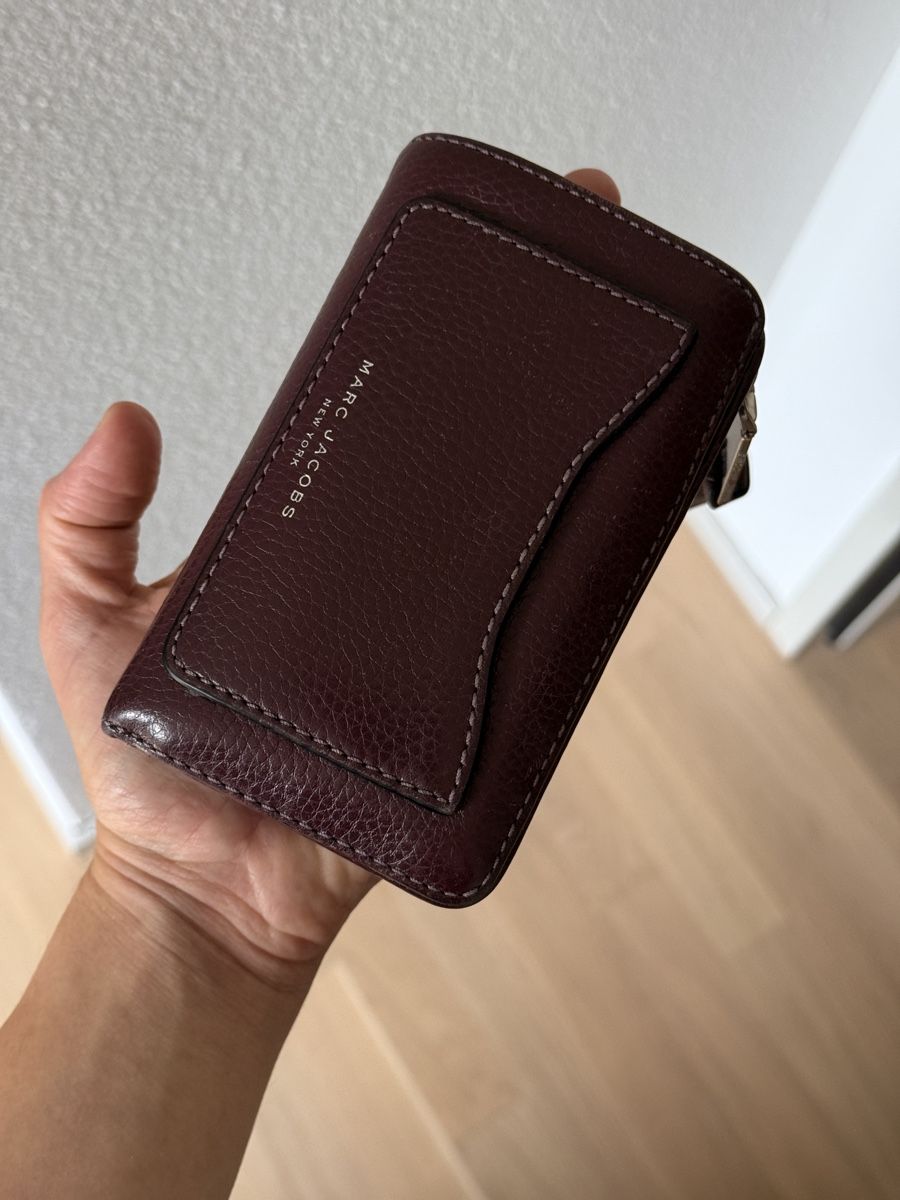Marc Jacobs Portemonnaie: Marc Jacobs leather wallet  – Gebraucht aus Zürich von vrc_5snh 6