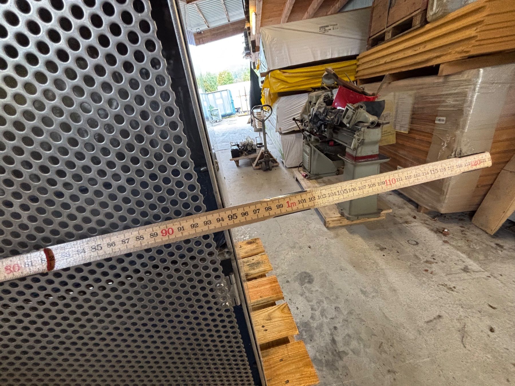 Armadi: Metalschrank – Usato da Attiswil venduto da inf_zg89 4
