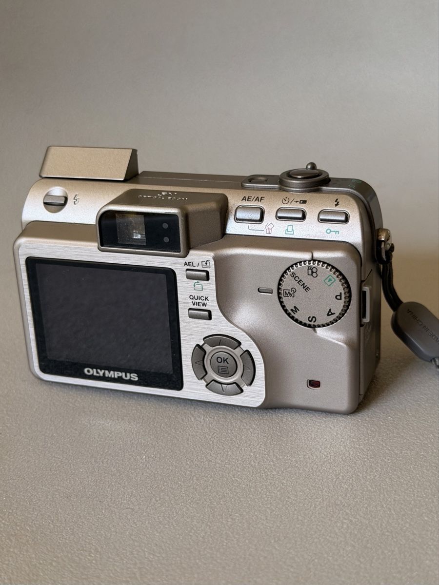 Olympus Kamera: Olympus Camedia C-70 Digitalkamera – Gebraucht aus Bern von xen_f5tl 5