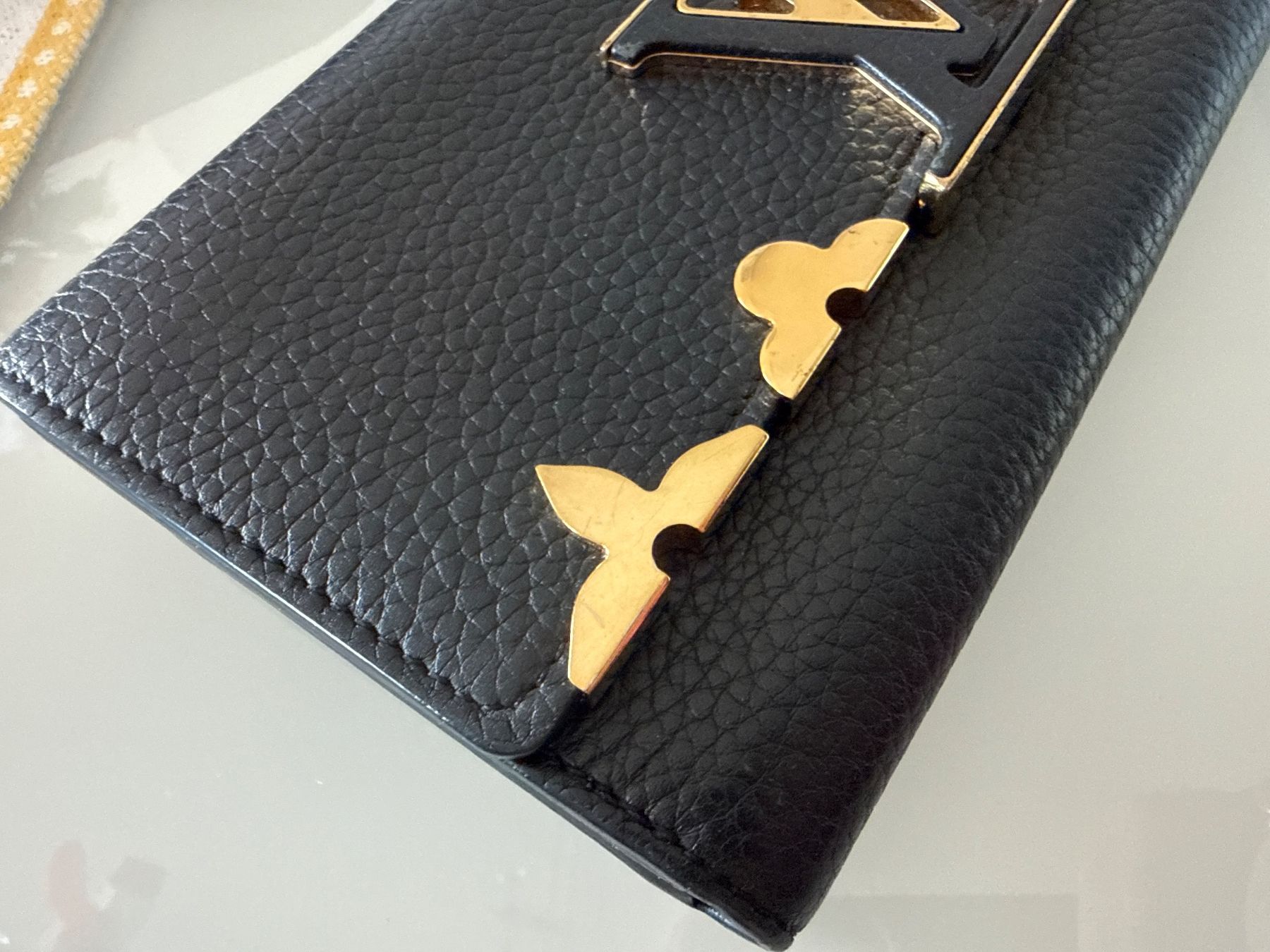 Portemonnaies: Louis Vuitton Capucines Geldbörse – D'occasion à Hergiswil NW par Chogu 1