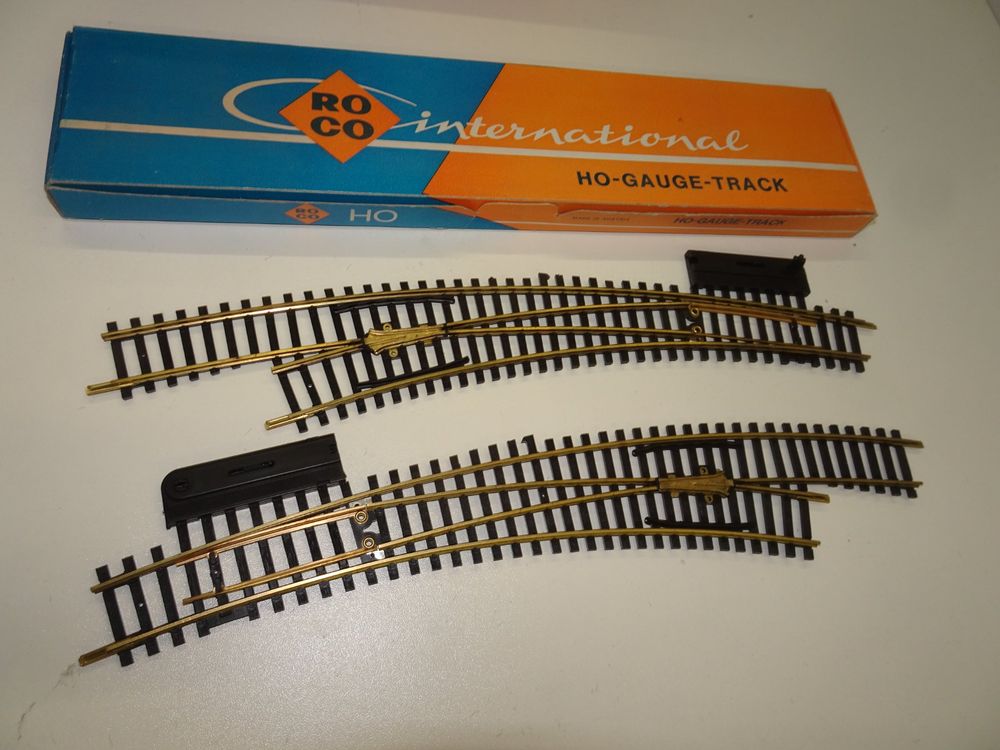 2 Roco Weichen Gleis Schienen HO 4520L 4521R (Neu (gemäss Beschreibung ...