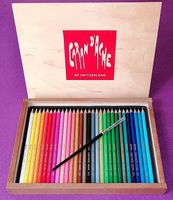 coffret bois, 30 crayons Caran d'Ache