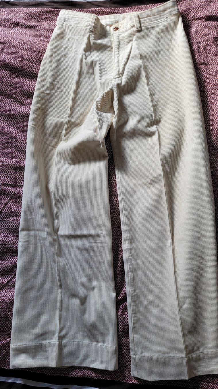 Gap Hosen: GAP CORDHOSE, Gr. 8 – Gebraucht aus Zürich von mer_6tqg