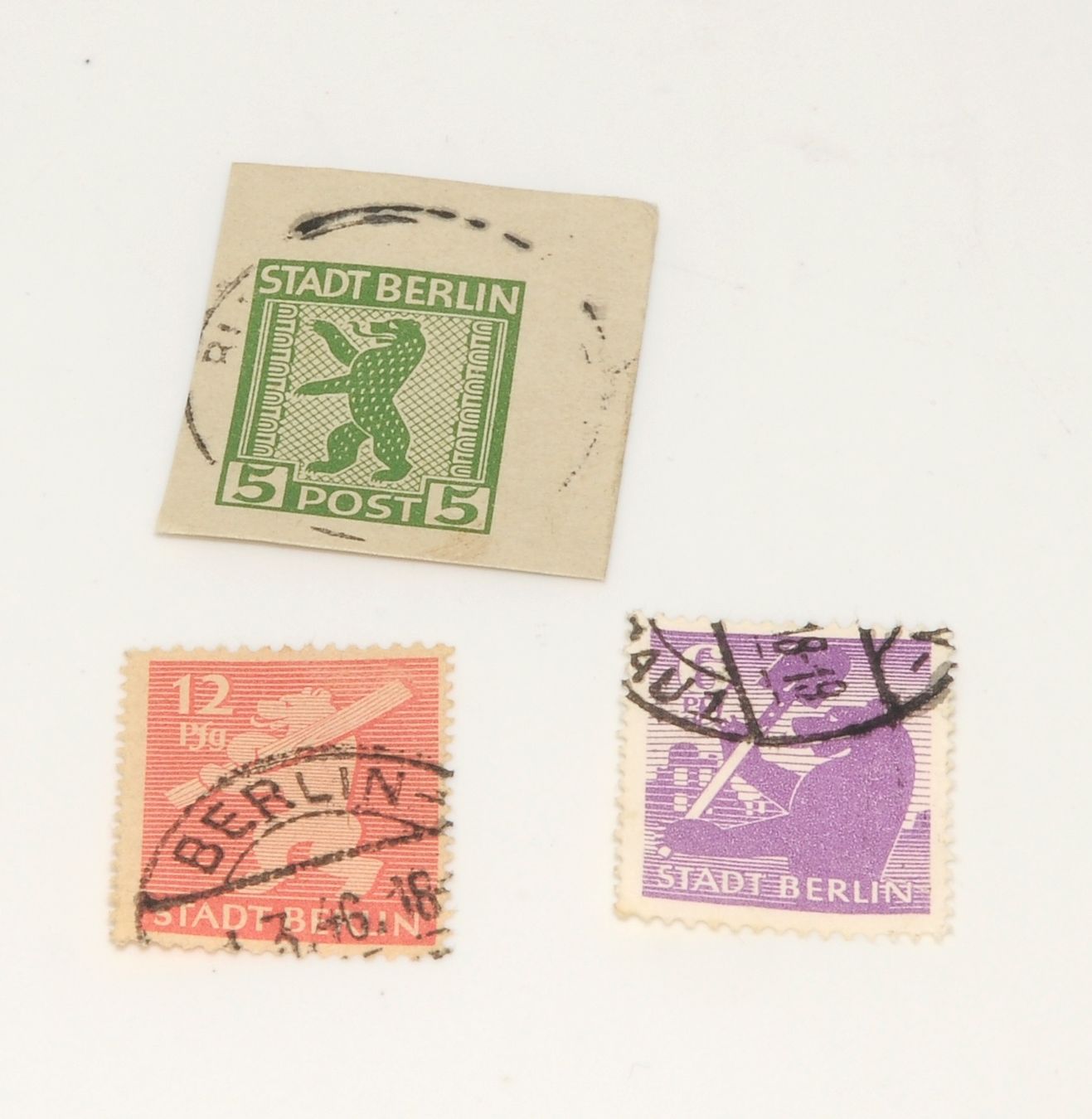 Tutti i francobolli: 3 Briefmarken "Stadt Berlin"  2329/142 – Usato da Bern venduto da Olynon