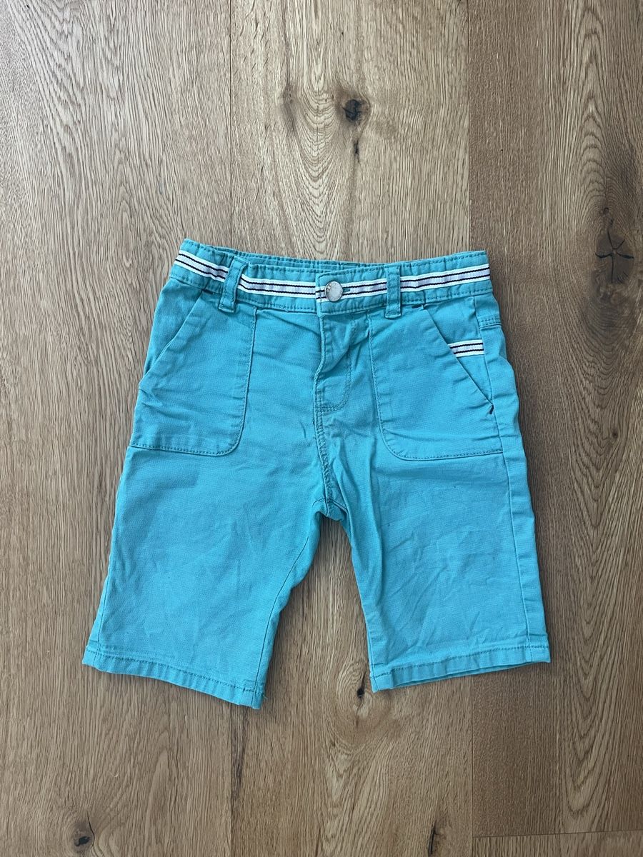 Okaidi Pantaloni: Obaïbi Bermuda Shorts, Gr. 98 – Usato da Interlaken venduto da fbnscl