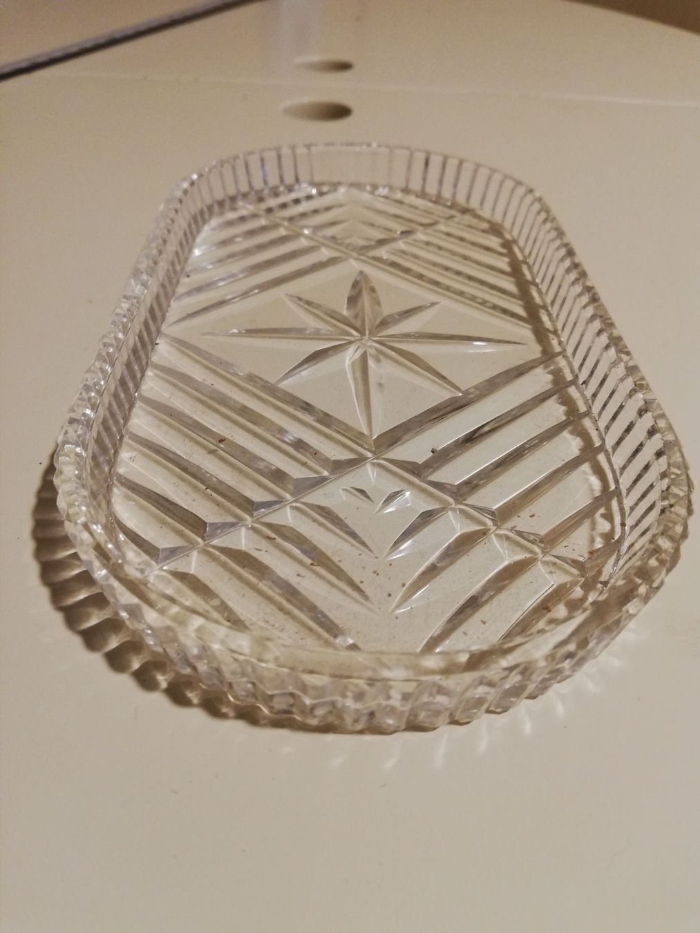 Piatti di portata: Servierplatte Glas Verziert mit Gravuren – Usato da Zürich venduto da zurclich