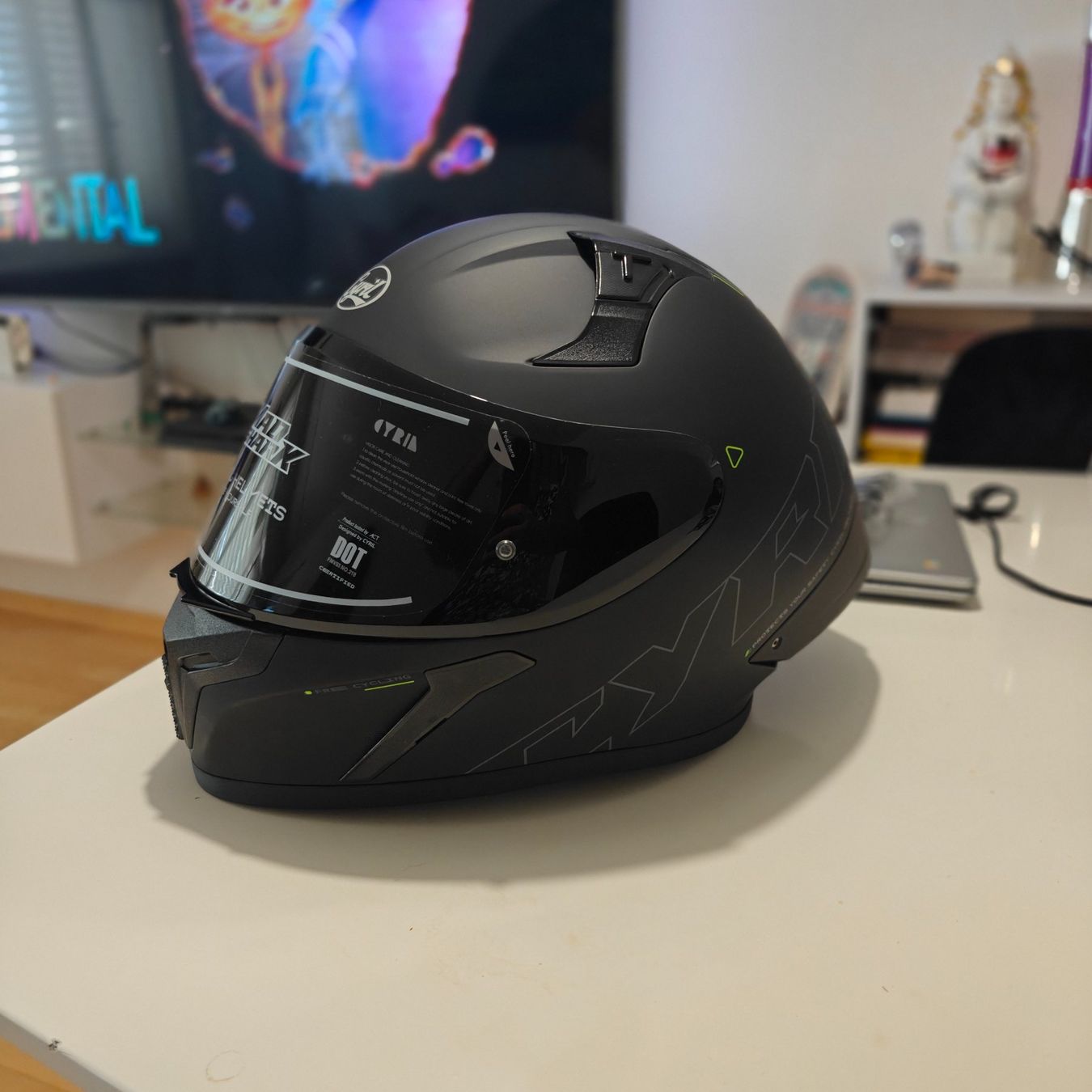Caschi & visiere: Motorradhelm Fullface  ECE 22.06 – Nuovo (secondo la descrizione) da Suhr venduto da ChronixChronometer 6