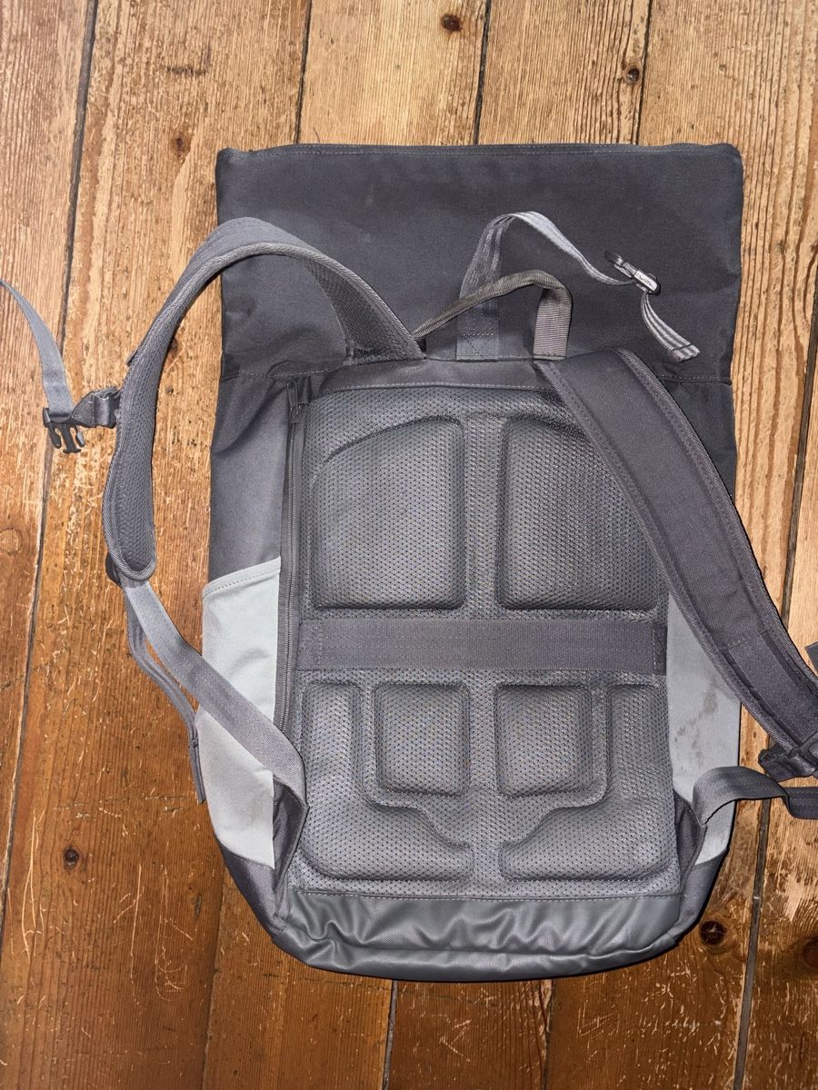 Rucksäcke: Rolltop Backpack von Johnny Urban ca 23l – Gebraucht aus Safien Platz von zin_lnf6 1