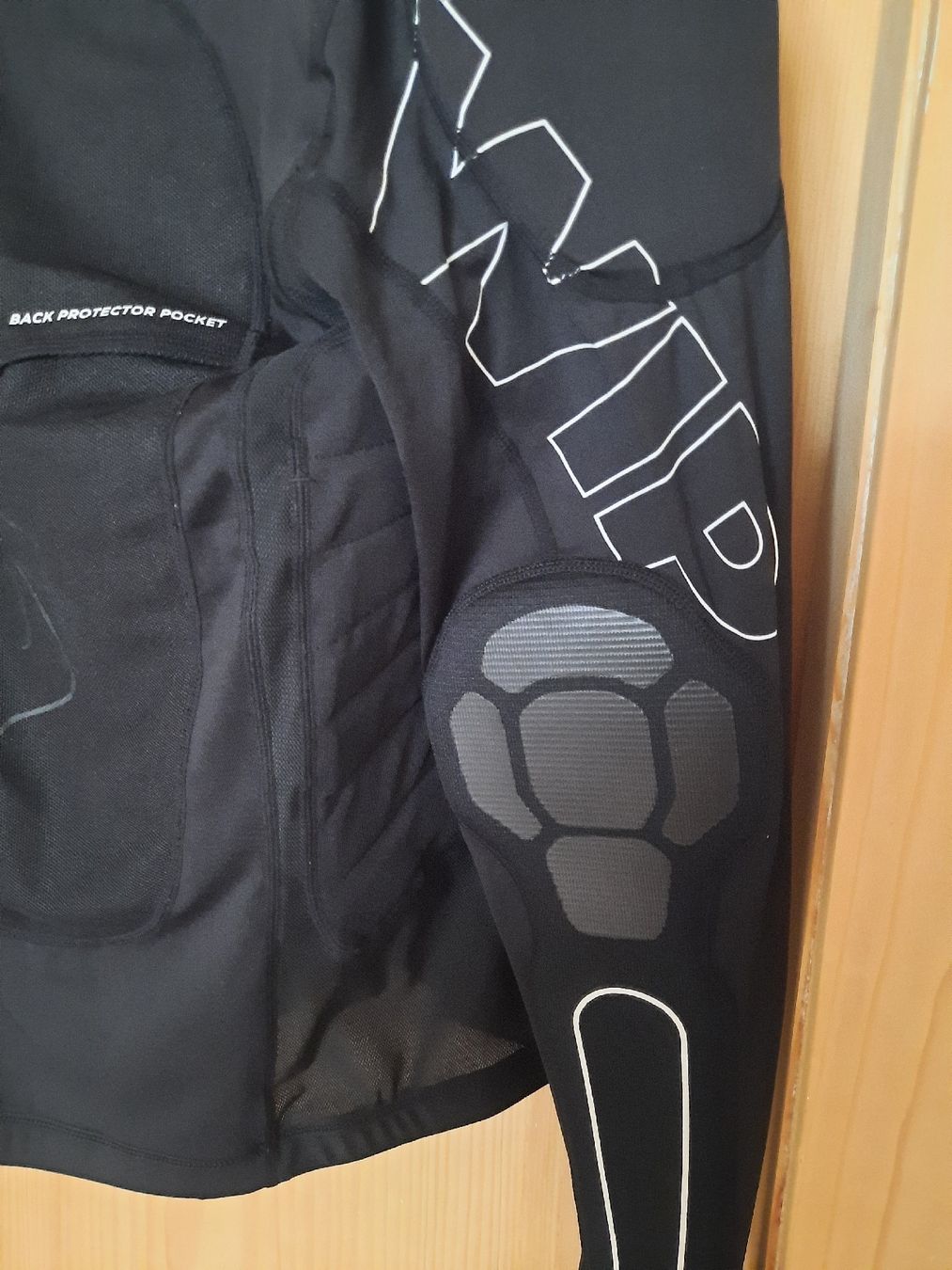 Protezioni & Imbottiture: Forward WIP Action Top - Grösse XL – Nuovo e nell'imballaggio originale da Unterterzen venduto da elebo 2