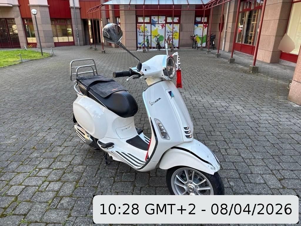 Piaggio Scooter: Piaggio vespa 125  – Usato da Biel-Bienne venduto da Silva-M30 3