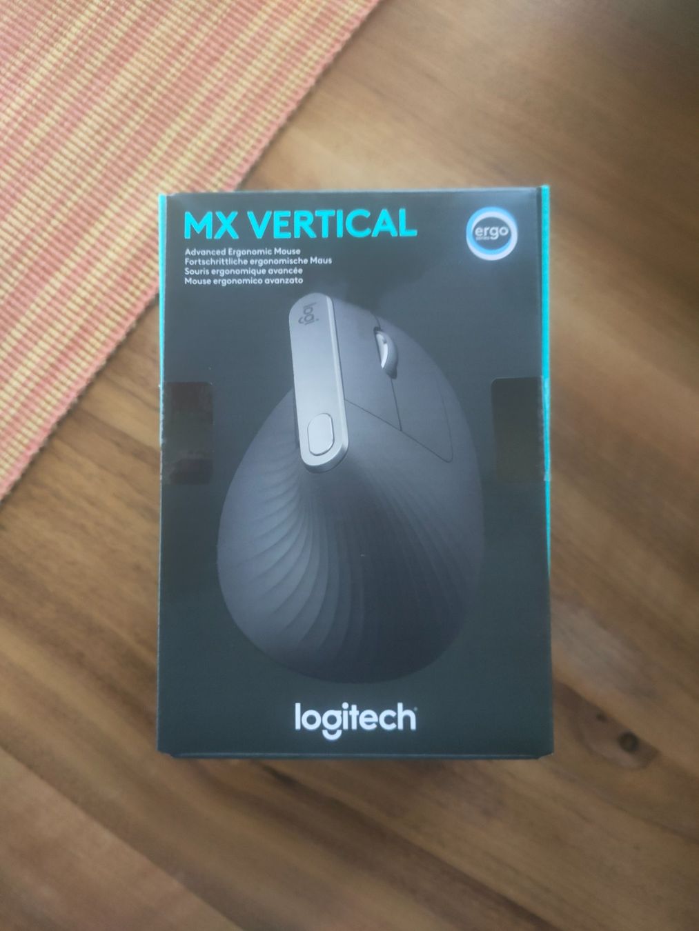 Logitech Mouse: Logitech MX Vertical, neuwertig, ergonomische Maus – Nuovo e nell'imballaggio originale da Embrach venduto da vic_tz6h