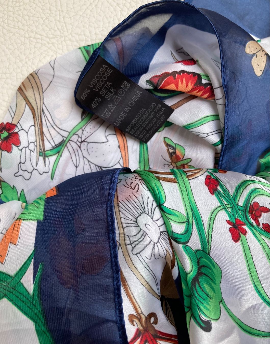 Foulard & Sciarpe: Schal mit Seide – Usato da Unterägeri venduto da Jutka_04 4