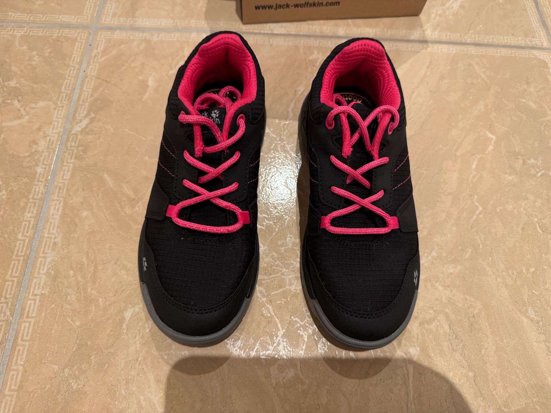 Jack Wolfskin Scarpe da uomo: Jack Wolfskin neue Action hiker Schuhe, 33 – Nuovo e nell'imballaggio originale da Klingnau venduto da Markus14