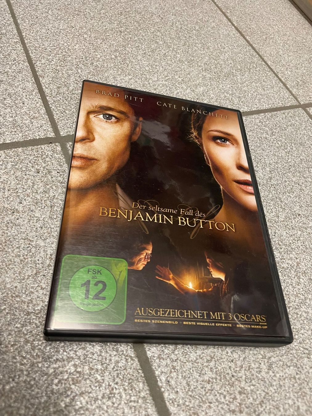 Alle DVDs: Der seltsame Fall des Benjamin Button (DVD) – Gebraucht aus Eschen von books_and_more