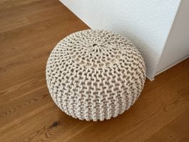 Strick Pouf / Hocker, beige 