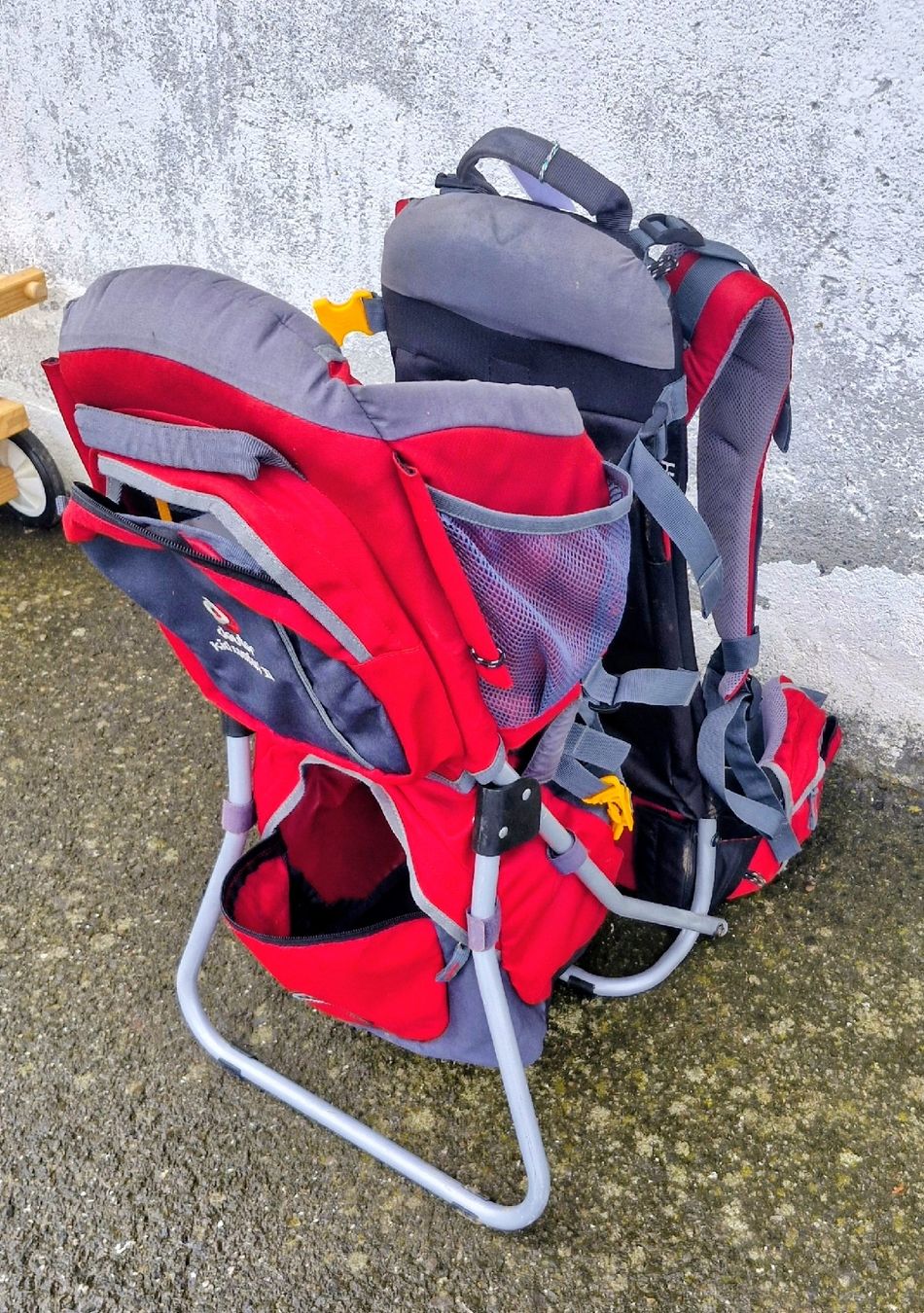 Deuter Marsupi portabebè: Deuter Kid Comfort II Kindertrage – Usato da Homberg b. Thun venduto da FerGu_35