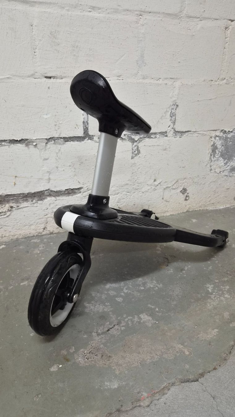 Bugaboo Carrozzine: Bugaboo Cameleon 3 mit viel Zubehör – Usato da Zürich venduto da PiotrM 4