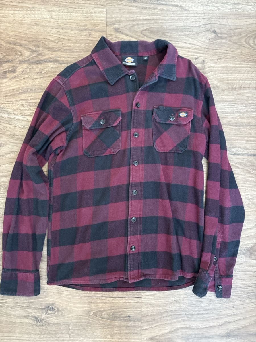 Camicie: Dickies Hemd Kariert rot schwarz Grösse M – Usato da Ziefen venduto da buyforfree