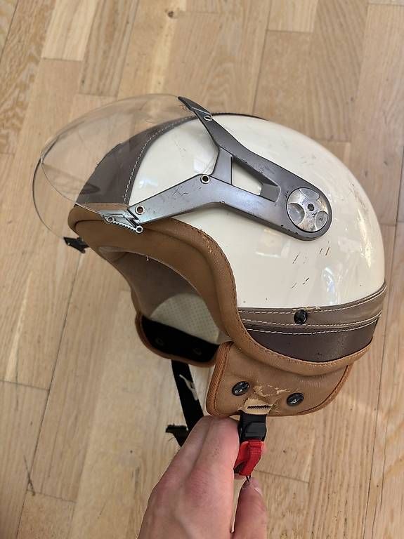 Caschi & visiere: Damen Vespa / Motorradhelm Gr. S – Usato da Zürich venduto da jon_5xjd
