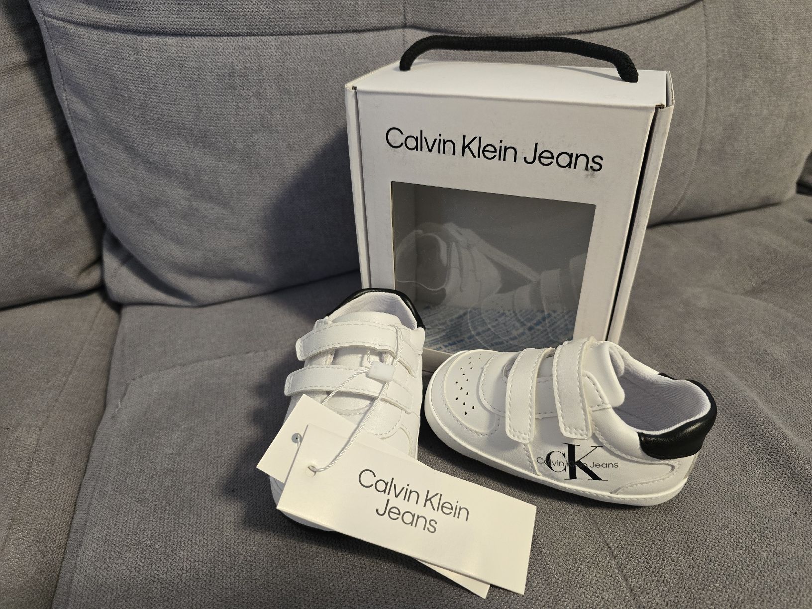 Calvin Klein Scarpe per ragazzi: Baby schuhe – Nuovo e nell'imballaggio originale da Luzern venduto da Joaomassano 1