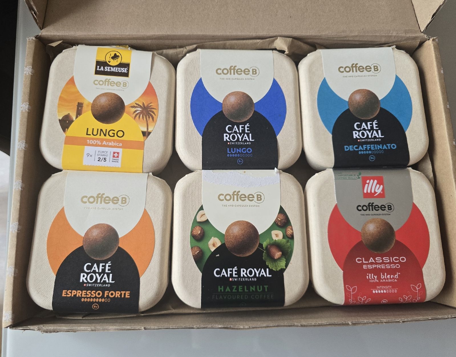 Coffee B Macchine per caffè & Macchine per espresso: Coffee B Horizon Rot, Kapselmaschine  – Nuovo (secondo la descrizione) da Freienstein venduto da varomini 2