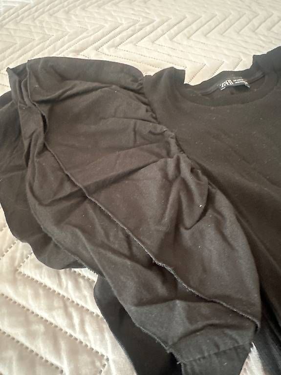 Top: Body ZARA Taille M – Usato da Schmitten FR venduto da MmeCruz 2