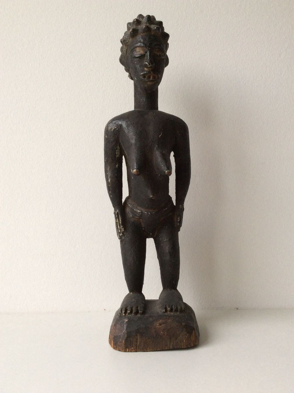 Figuren: Afrikanische Holzfigur „Frau“ – Gebraucht aus Belp von Familie-Meyer 1