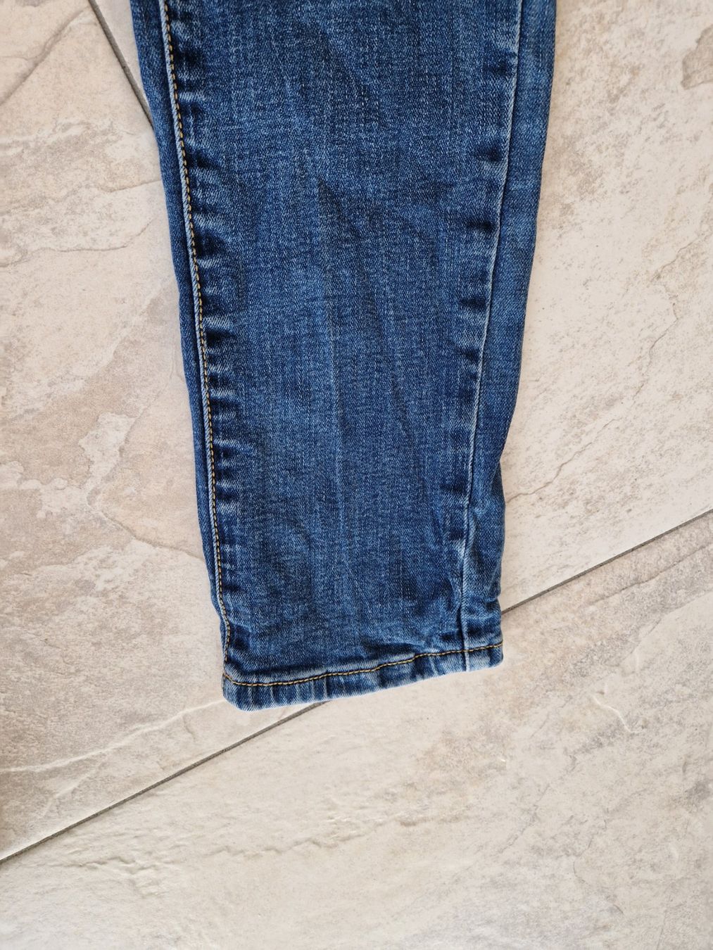 Jeans: Multiblu Jeans, Gr. 36/32, neuwertig – Usato da Niederrohrdorf venduto da Miripfiri 3