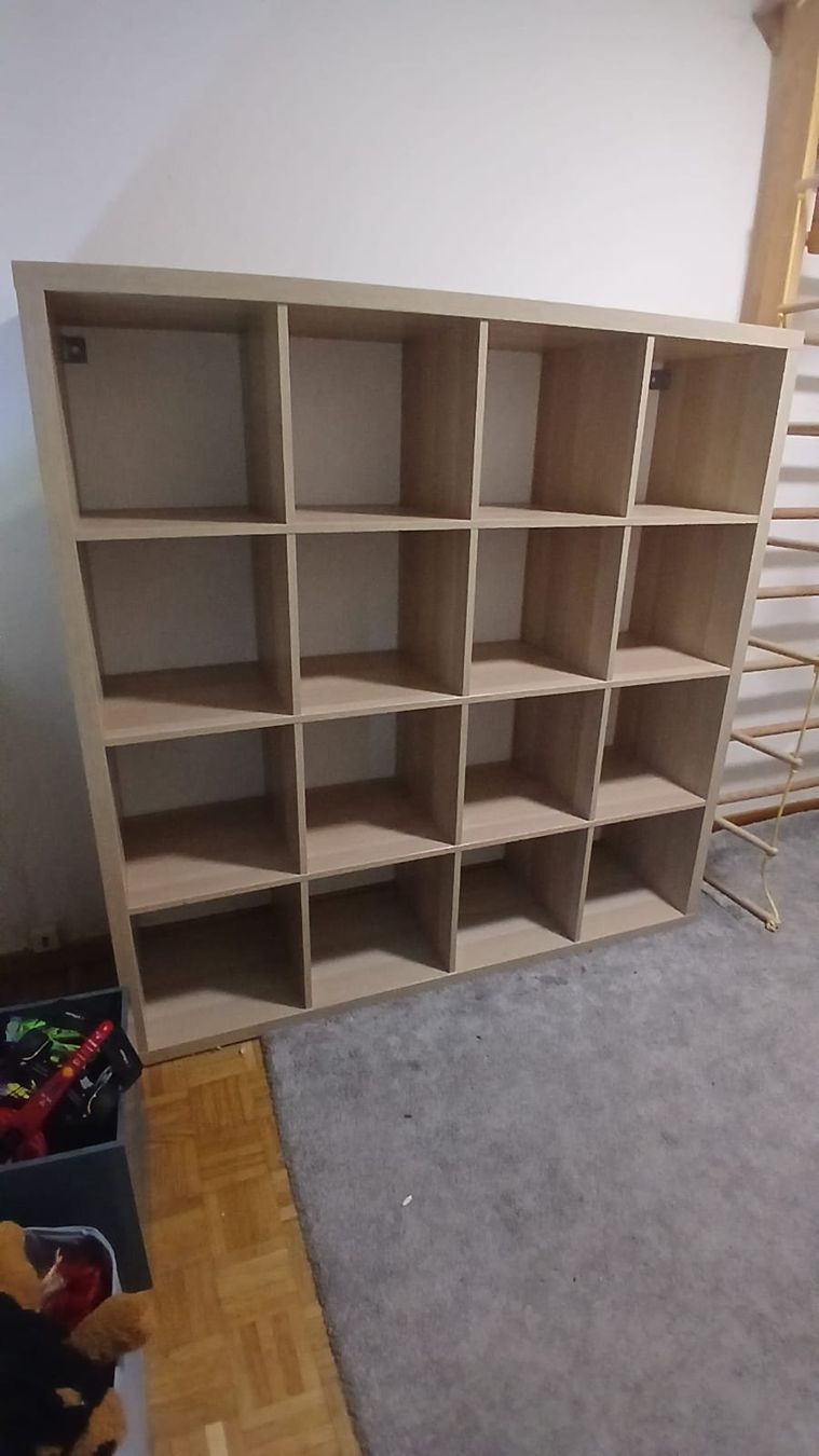 Scaffali: IKEA Regal für Wohnzimmer oder Kinderzimmer – Usato da Herrliberg venduto da Kagor