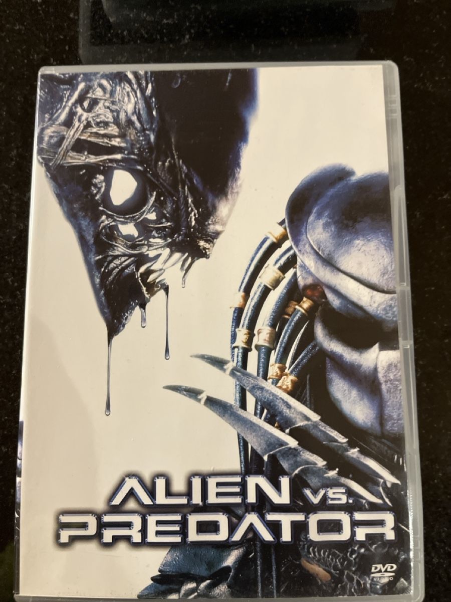 Tutti i DVDs: Predator, lot de 6 DVD – Usato da Riaz venduto da Palu22 3
