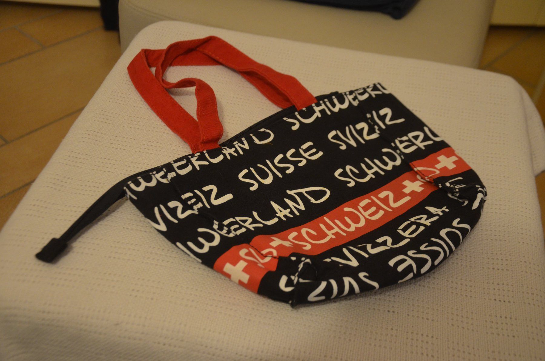 Borse da donna: TASCHE SCHWEIZ – Usato da Chiasso venduto da Dolly015