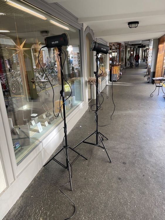 Lampade: 2 studio flasch lampe inkl. acc  lieferung gratis – Usato da Thun venduto da altstadt-thun