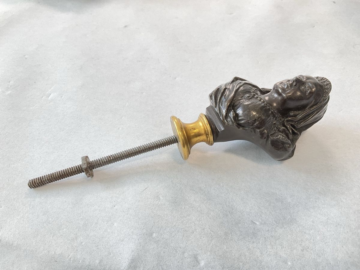 Sculture & Statue: Ancien buste, signé  – Usato da Malleray venduto da Robot12 3
