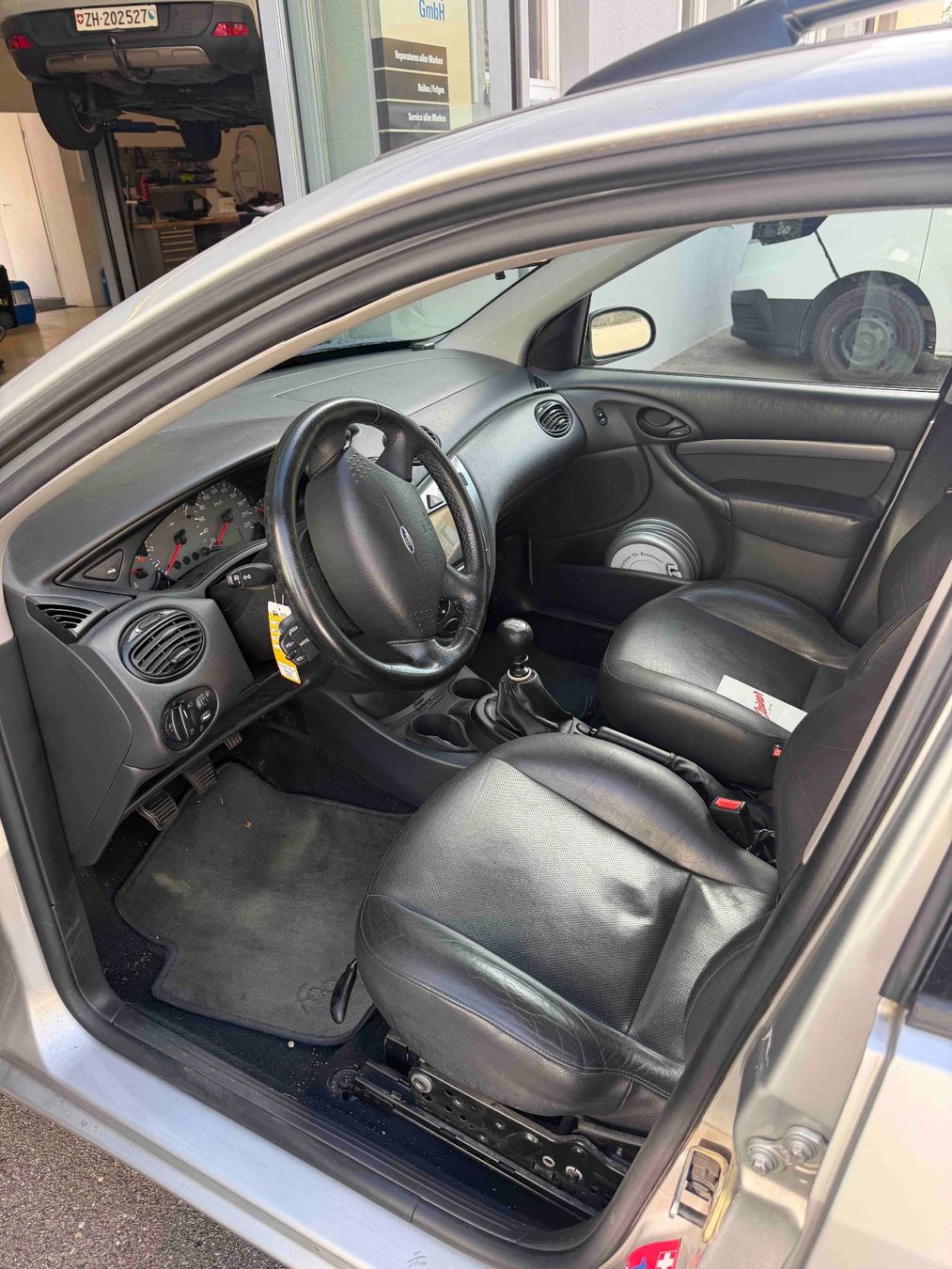 Ford Automobili: Ford Focus 2.0 16V – Usato da Kilchberg ZH venduto da rueest 4