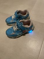 Frozen Eiskoenigin Kinder Turnschuhe mit Licht, Gr. 26