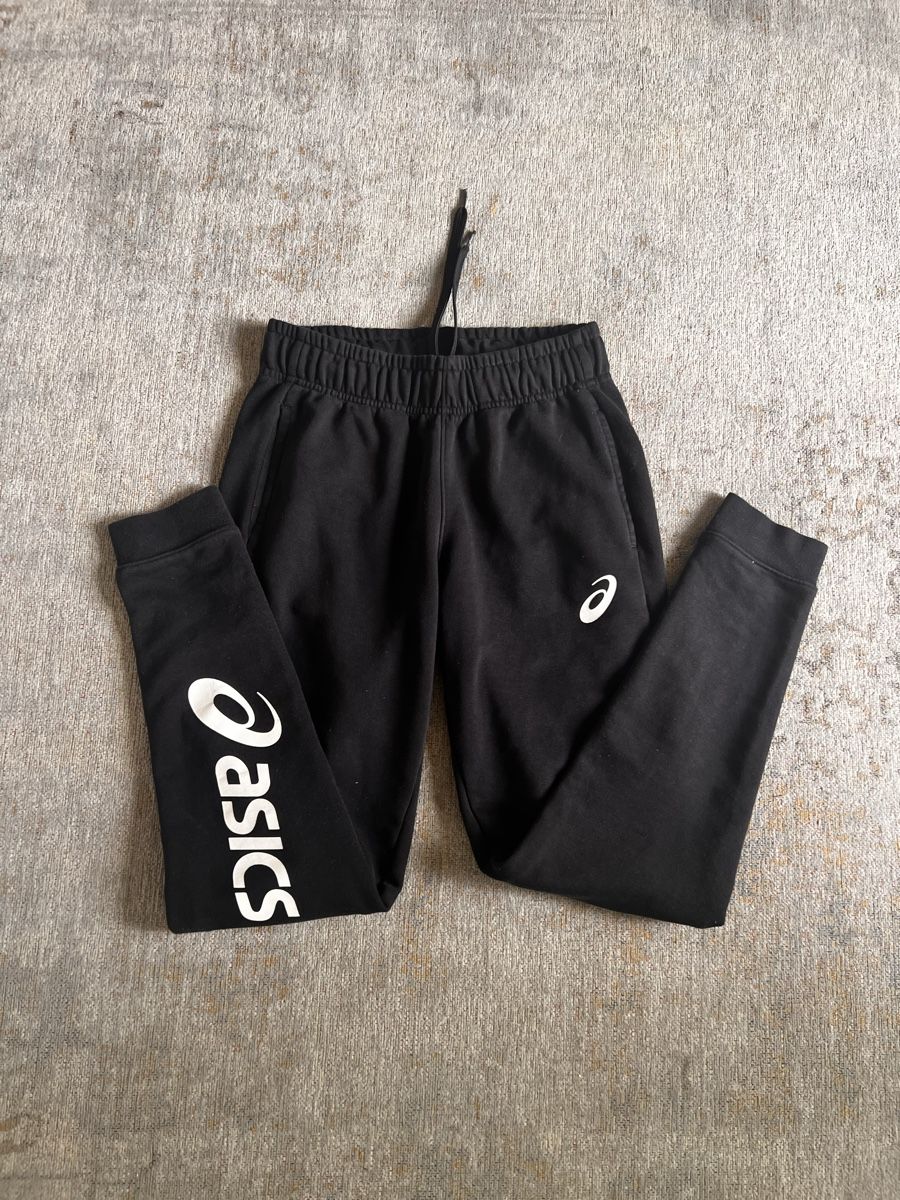 Asics Hosen: Asics Sport Pants Jogging Hose Grösse S – Gebraucht aus Pratteln von Luxus.Fee 1
