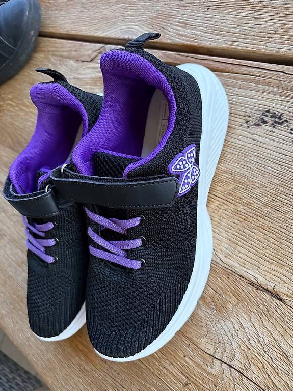 Schuhe für Mädchen: Turnschuh Gr.38 – Neu und originalverpackt aus Thun von danceT