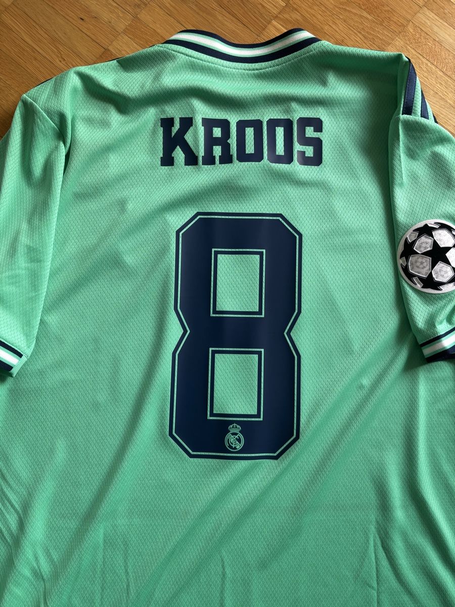 Adidas Canottiere & Pantaloni: Real Madrid Trikot Kroos – Usato da Zürich venduto da ChampShirts 2