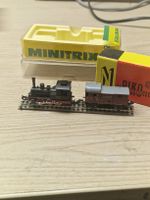 Minitrix N Lokomotive mit  piko Waggon