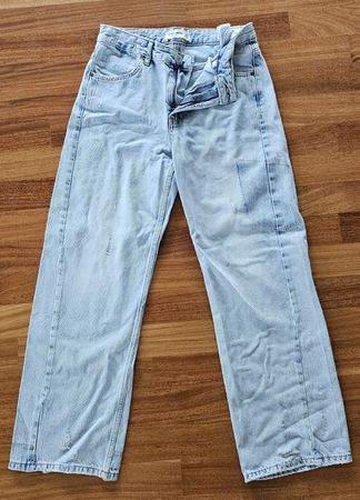 Pull&Bear Baggy Jeans, hellblau, Gr. 36 - Sommer Look!